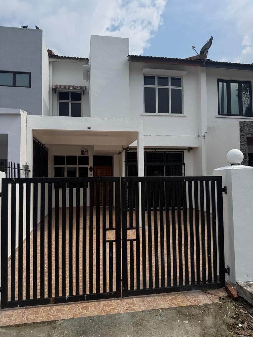 Double storey house Taman Puteri Wangsa – photo 1