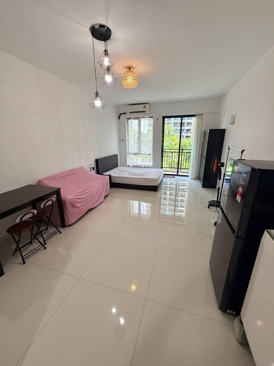Studio Tampoi – photo 1