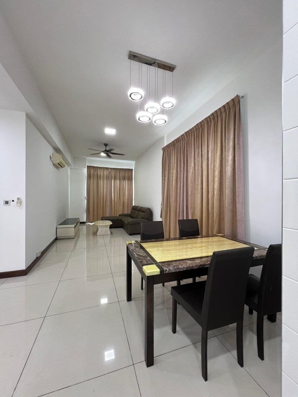 Condo WTL Paragon Residence – photo 1