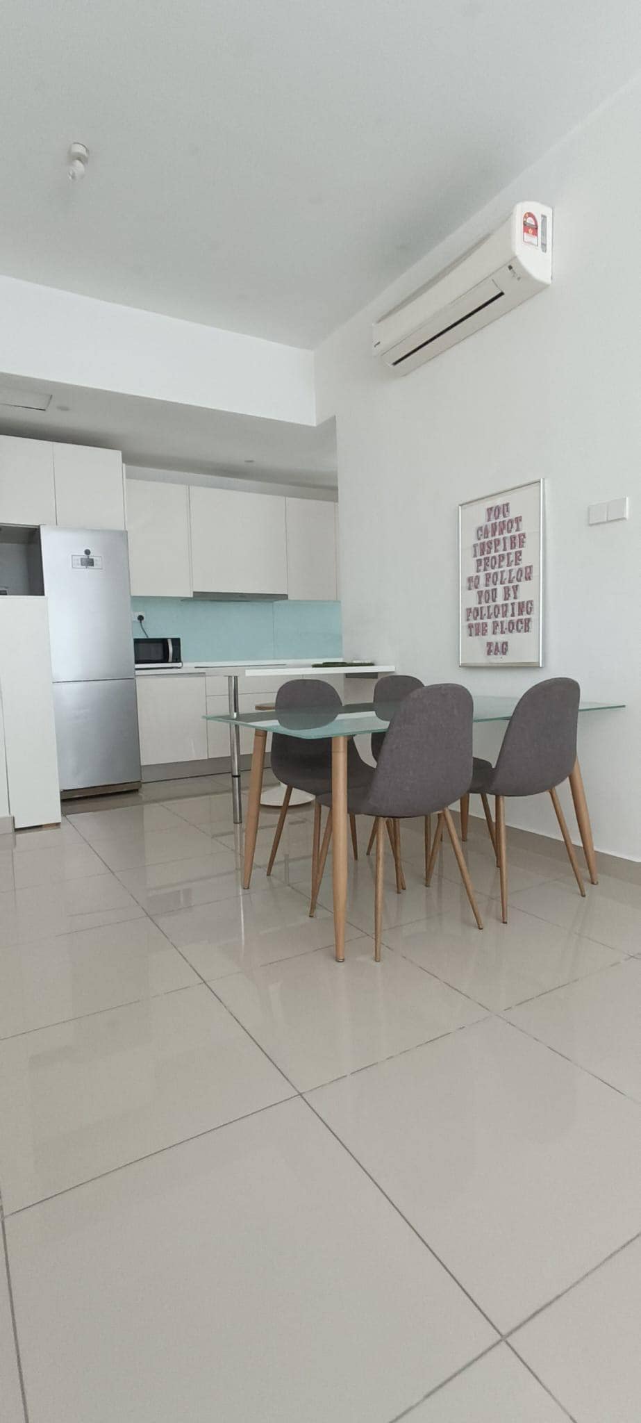 Condo Danga Bay – photo 1