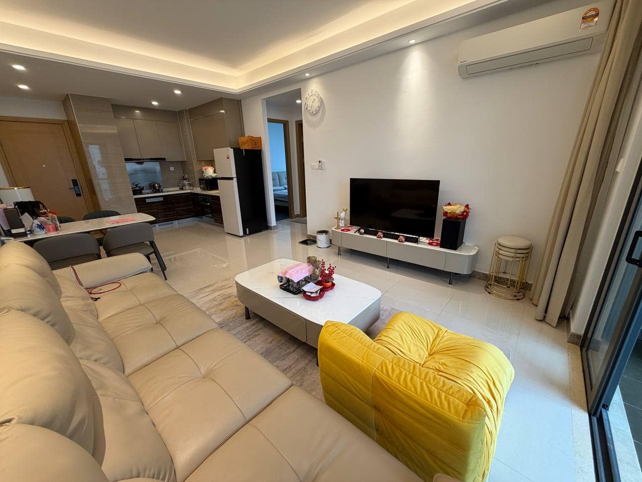 Condo R&F Princess Cove – photo 1