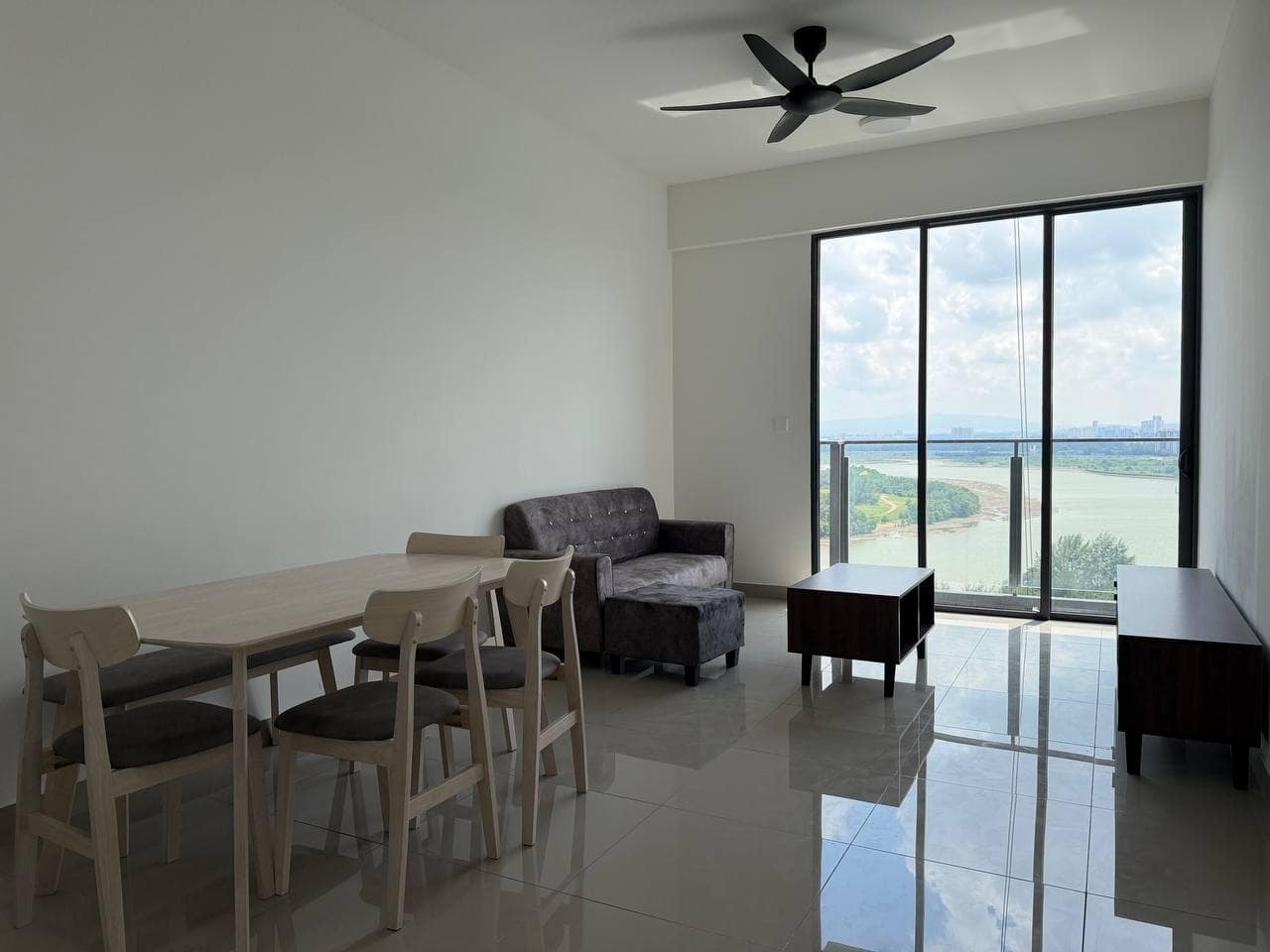 Condo MBW Bay – photo 1