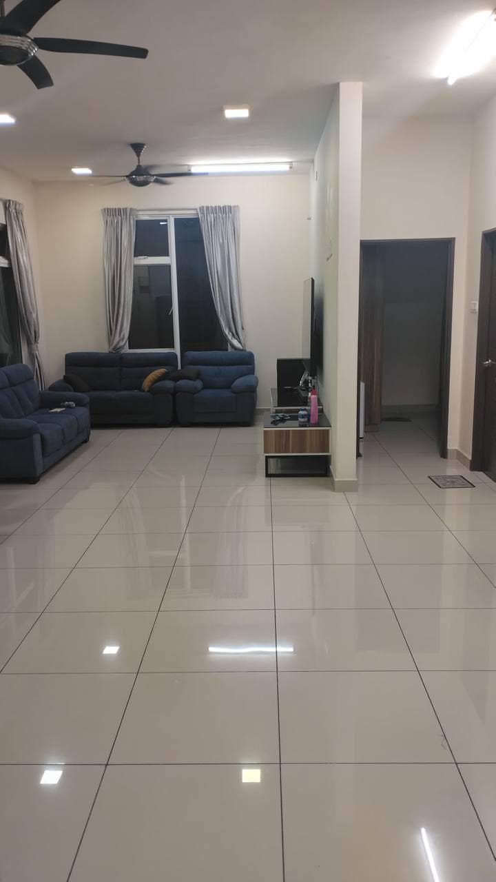 Condo Larkin – photo 1