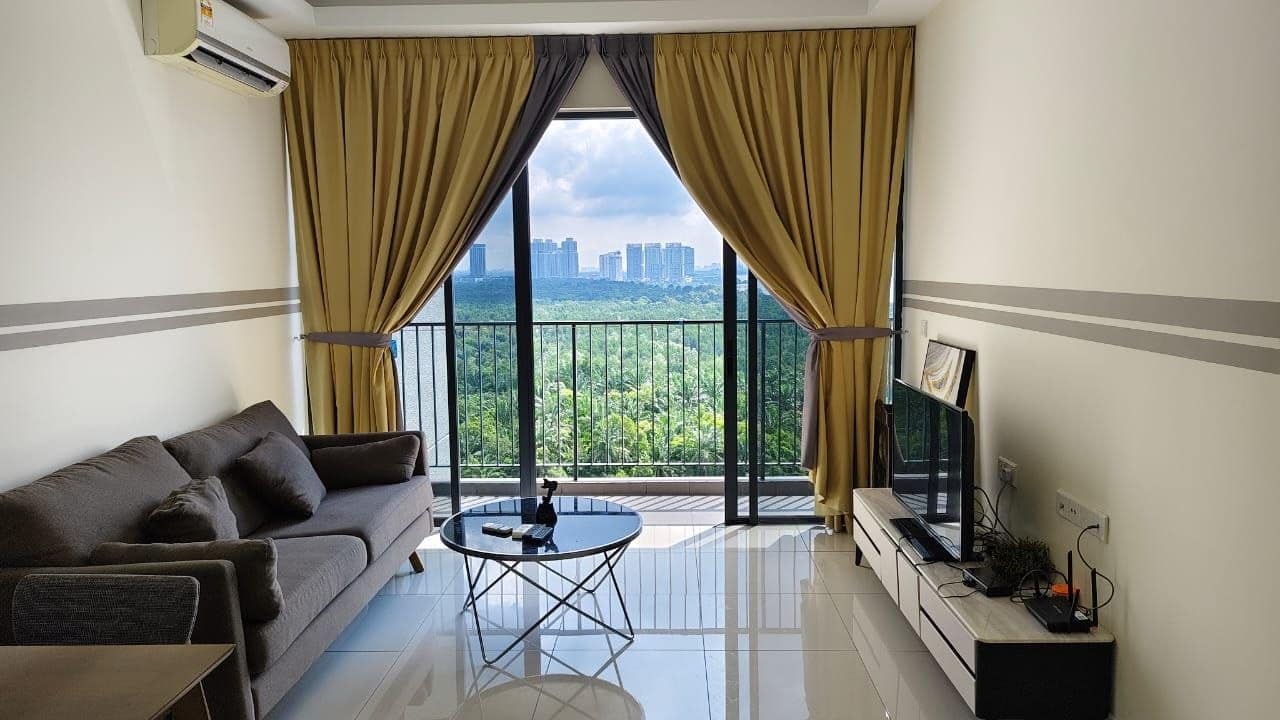 Condo Medini – photo 1