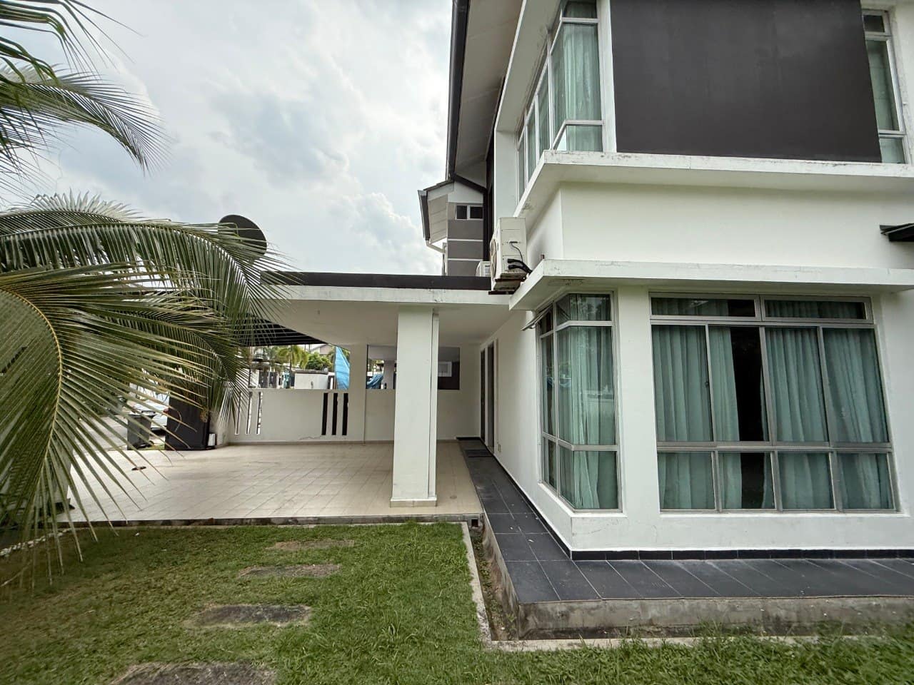 Double Storey Terrace House Horizon Hills – photo 1