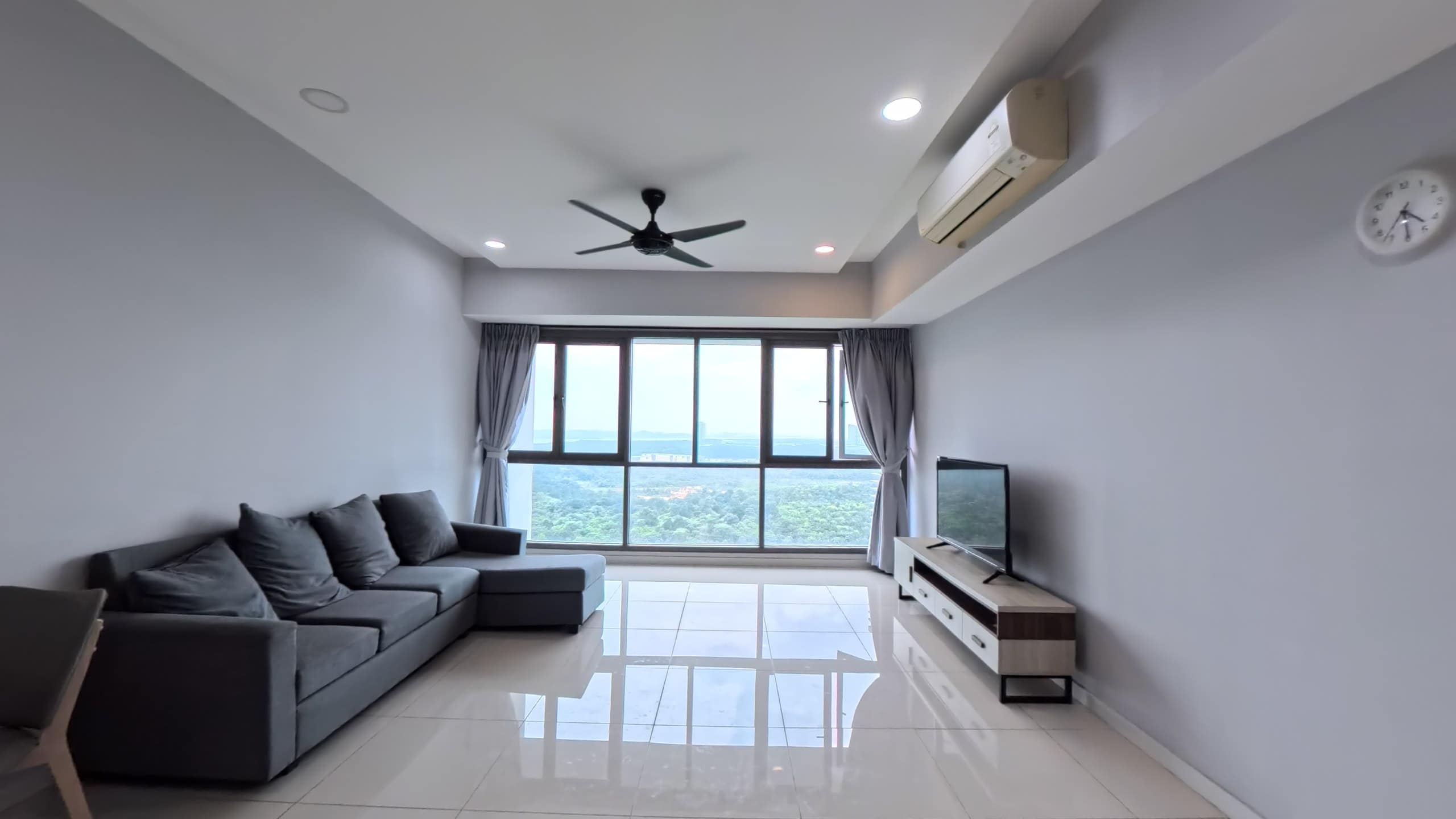 Condo Iskandar Residences – photo 1