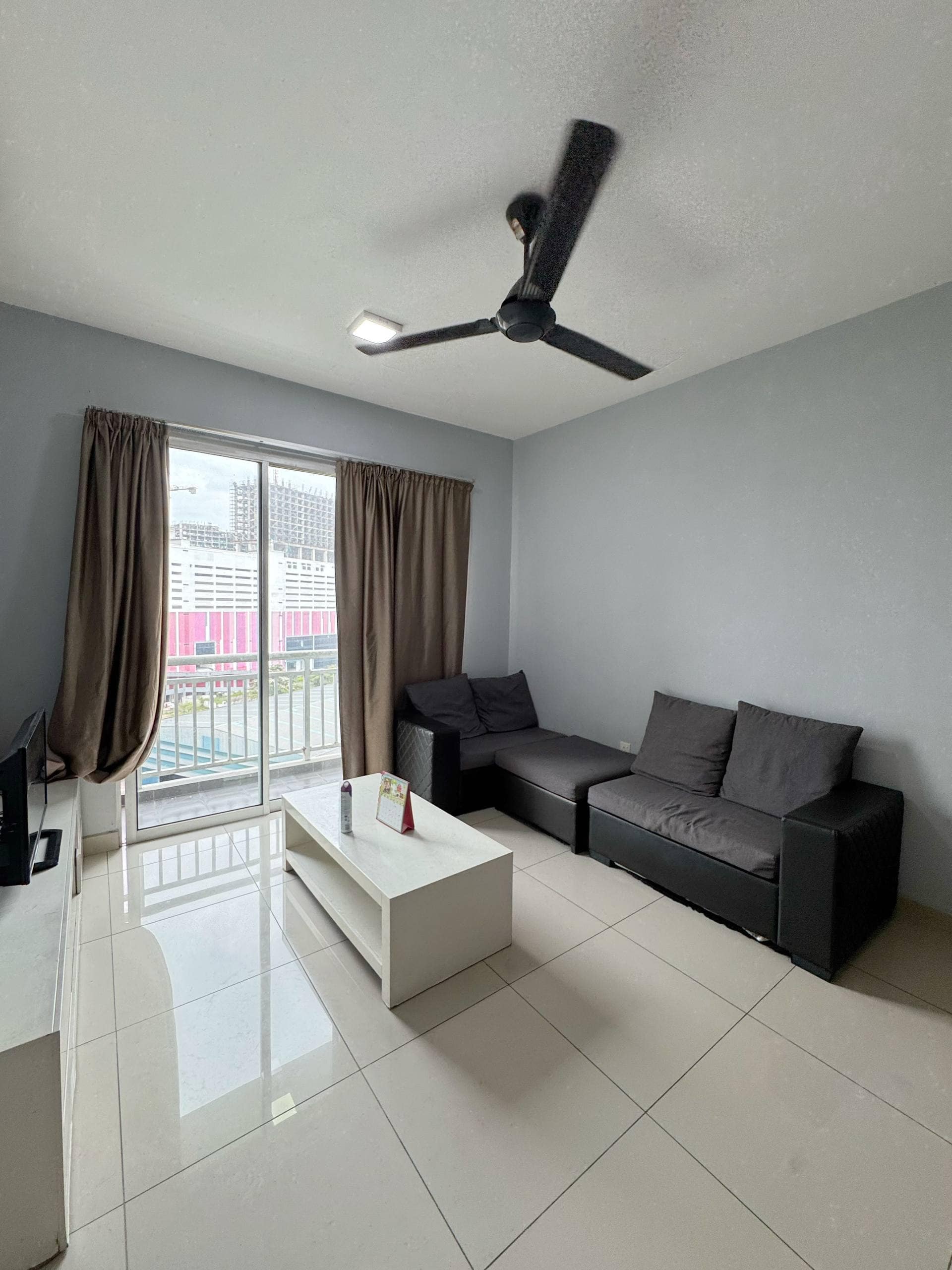Condominium Tampoi – photo 1