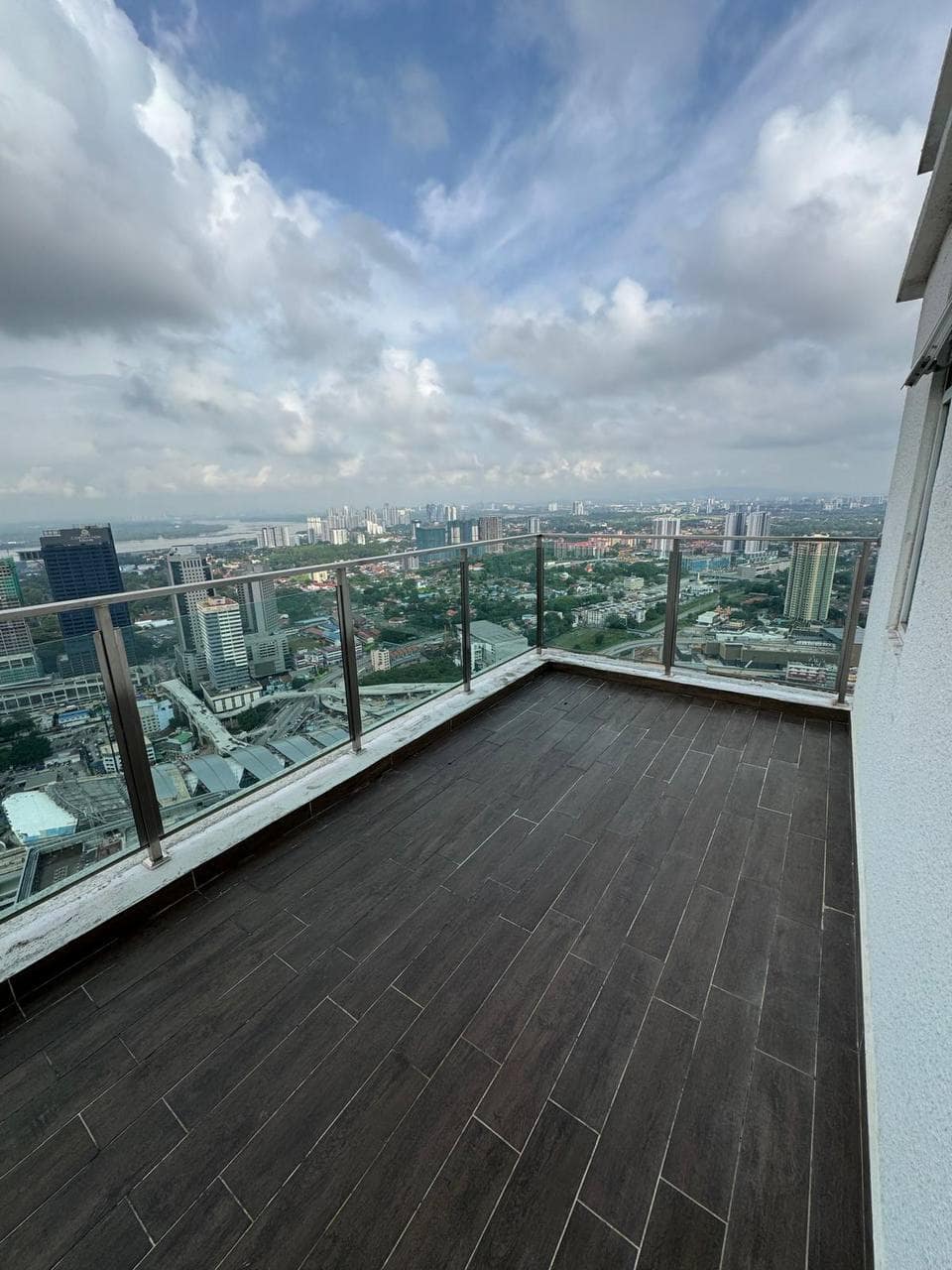 Condo Tri Tower – photo 1