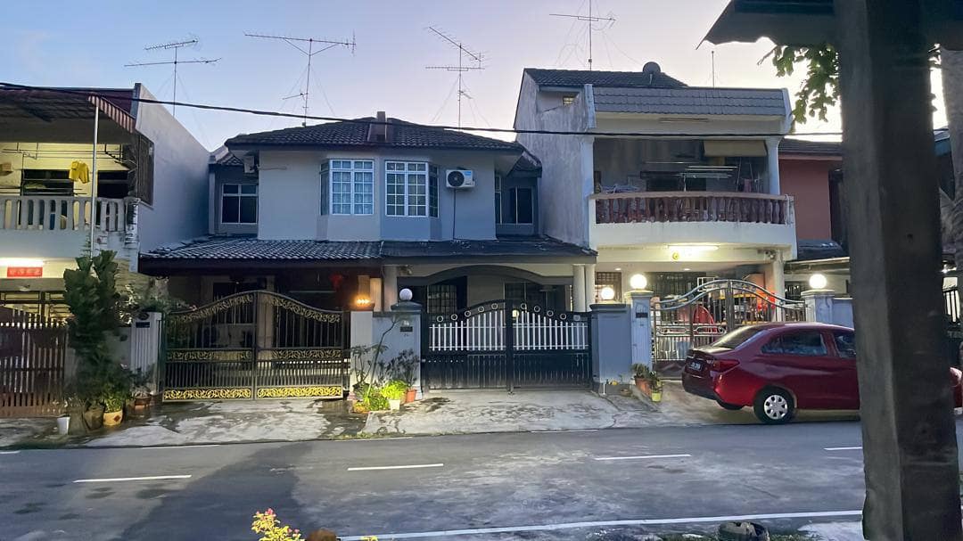 2-Storey Medium Cost Kulai Jalan Bunga Kertas – photo 1
