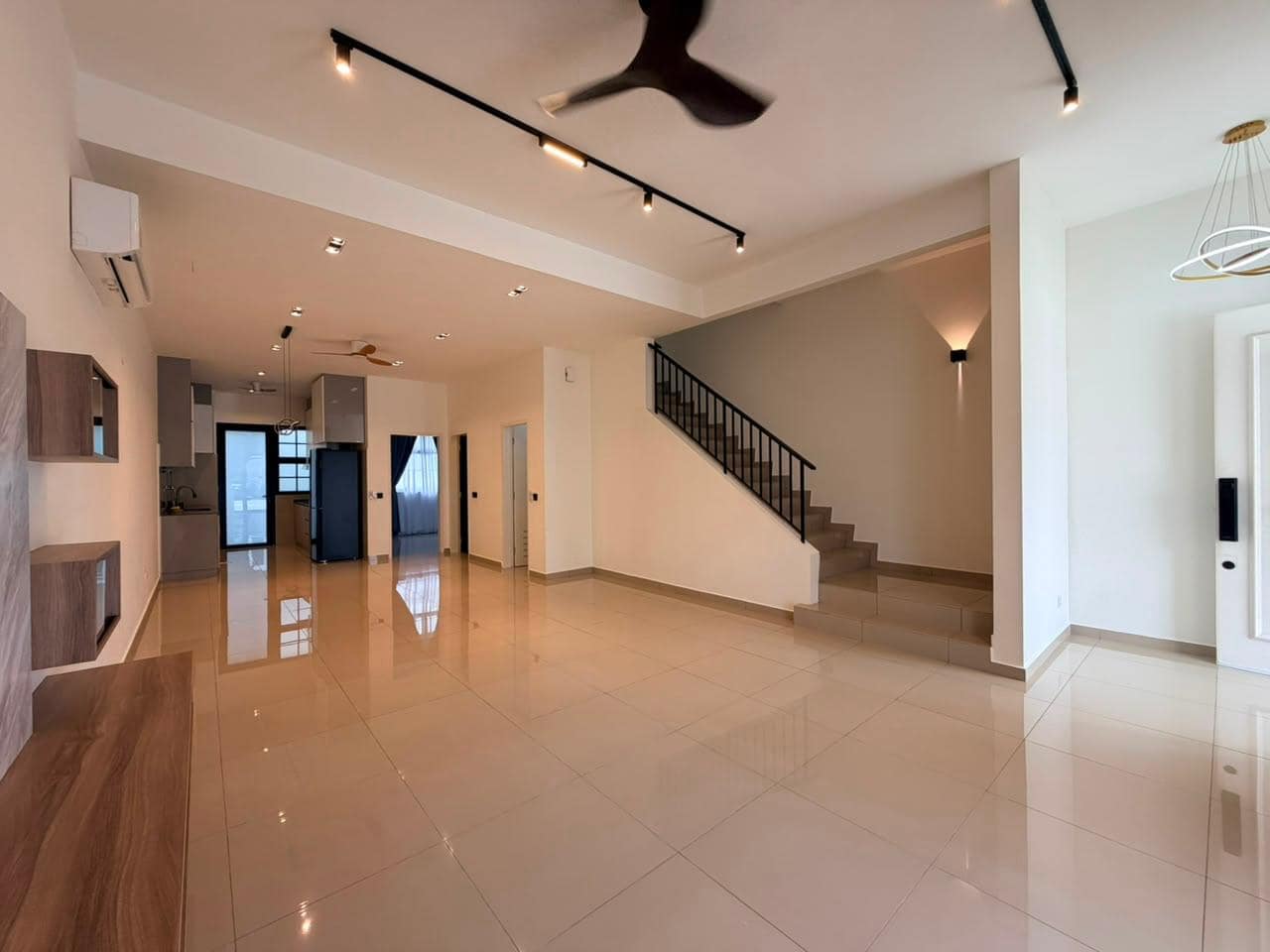 Double storey terrace Eco Botanic – photo 1