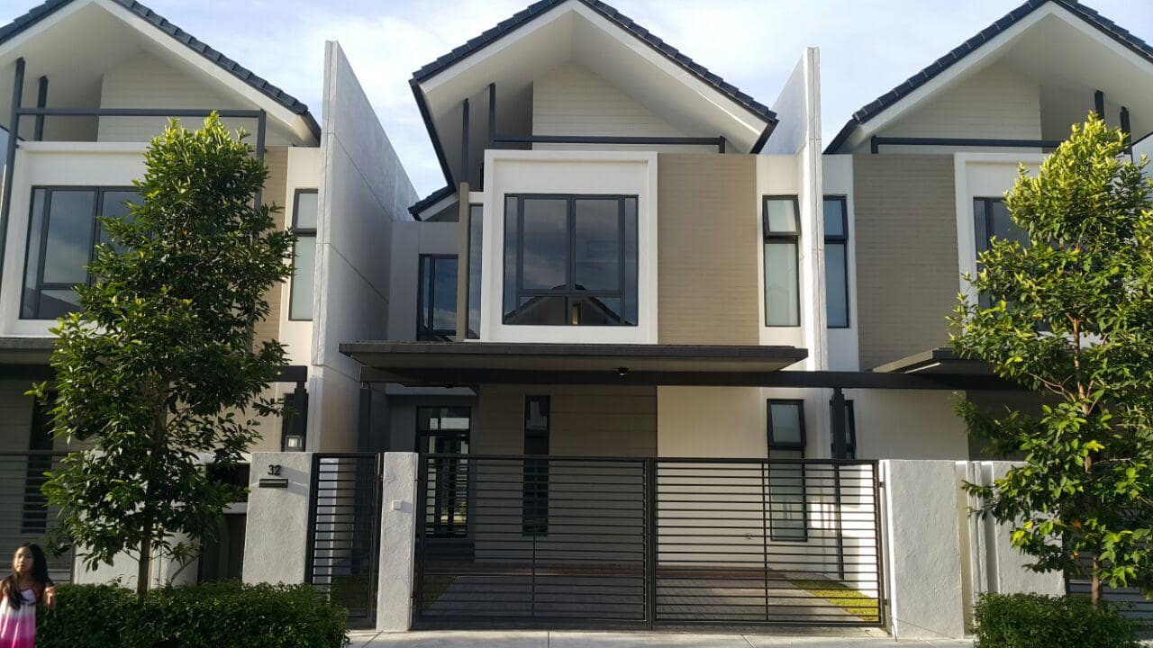 Double storey garden terrace Avira Medini Iskandar – photo 1