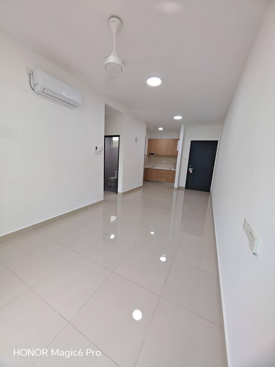Condo Trellis Residences – photo 1