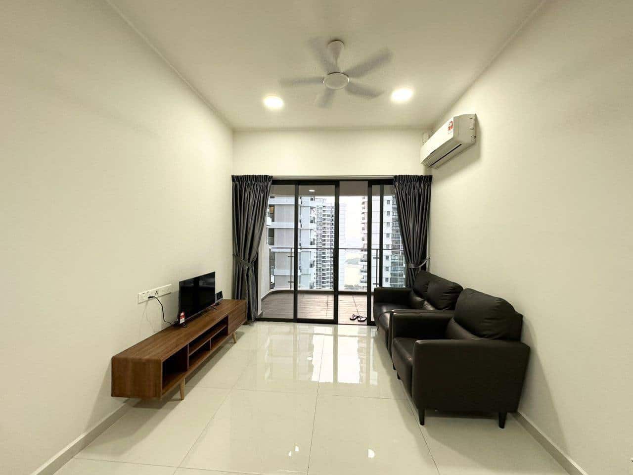 Condo Amberside @Country Garden Danga Bay