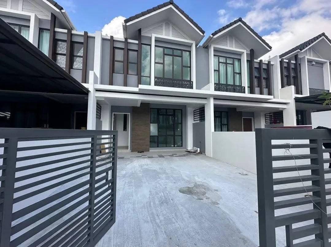 2-Storey Terrace House Dahlia @ Seri Austin Hills – photo 1