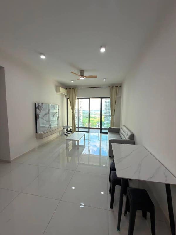 Condominium Lovell Country Garden Danga Bay – photo 1