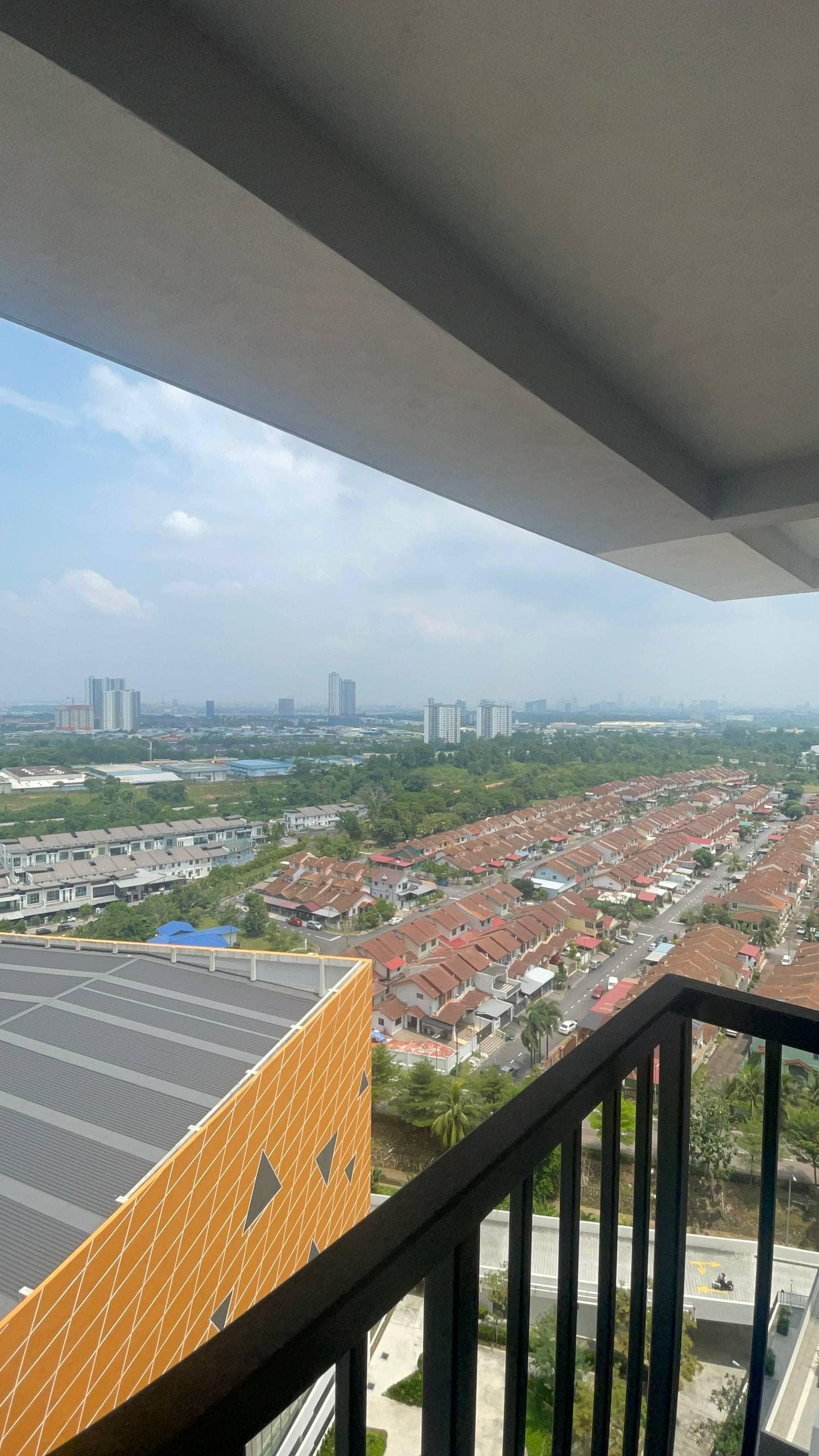 Service Apartment Bandar Seri Alam – photo 1