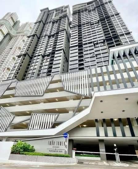 Twin Tower – photo 1