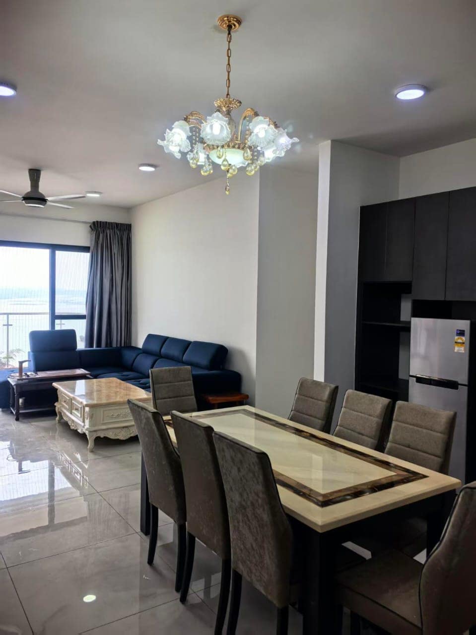 Condo Danga Bay – photo 1