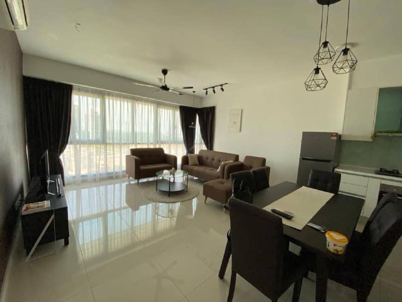 Condo Iskandar Residence – photo 1