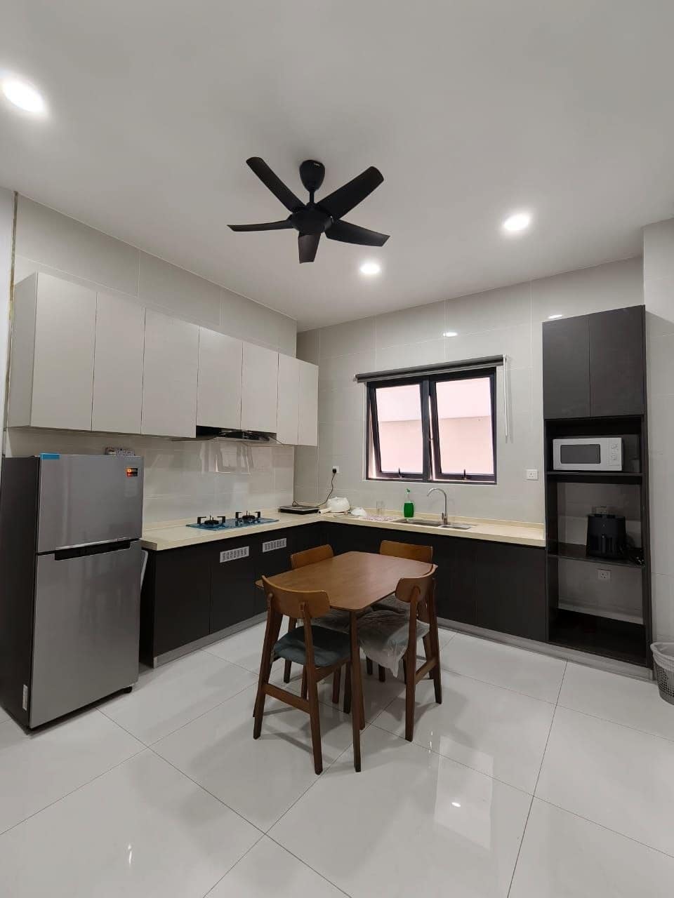 Condominium Bay Point – photo 1