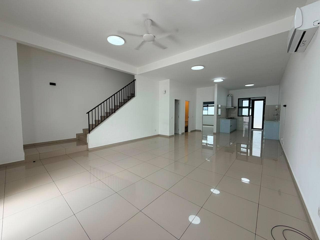 2-Storey Terrace House Eco Botanic – photo 1