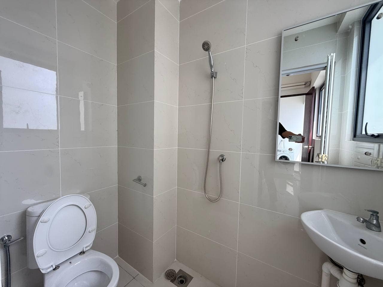 For Rent (JQ8572)
Kingsbay Country Garden
📍Danga … – photo 1