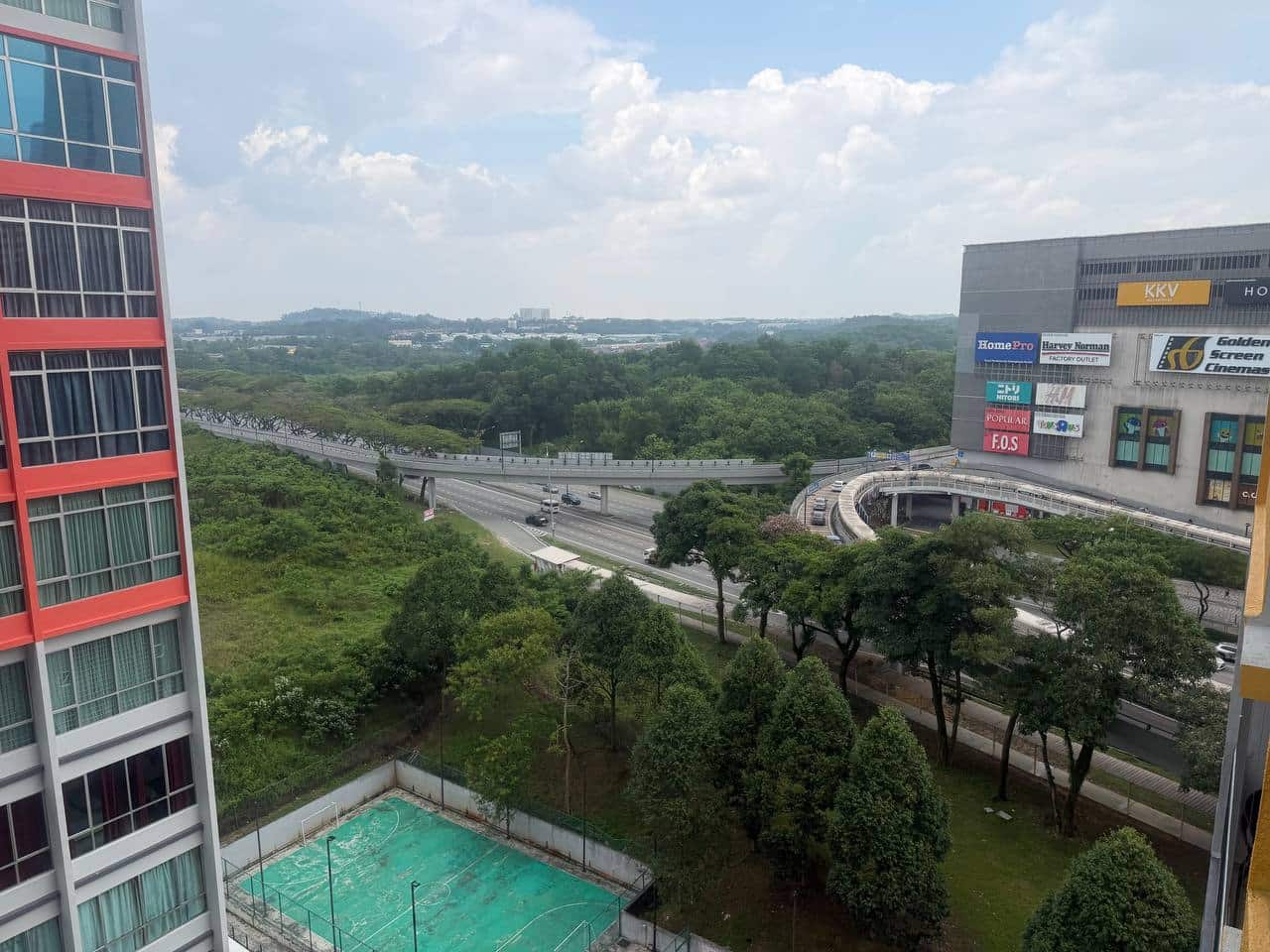 For Sales/Rent (Exclusive)
Greenfield Regency@Tampโฆ