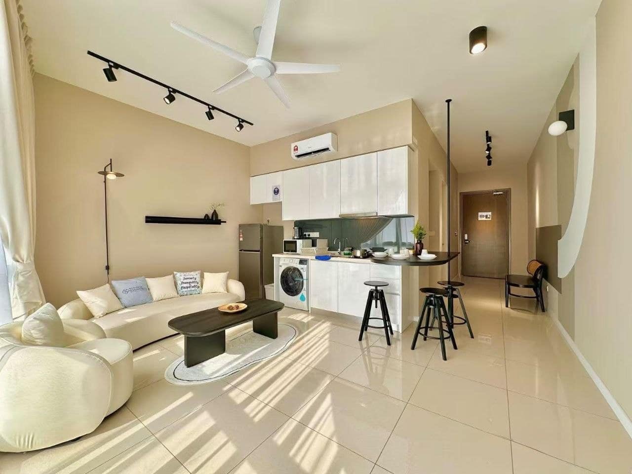 Condominium The Elysia Park Residence – photo 1