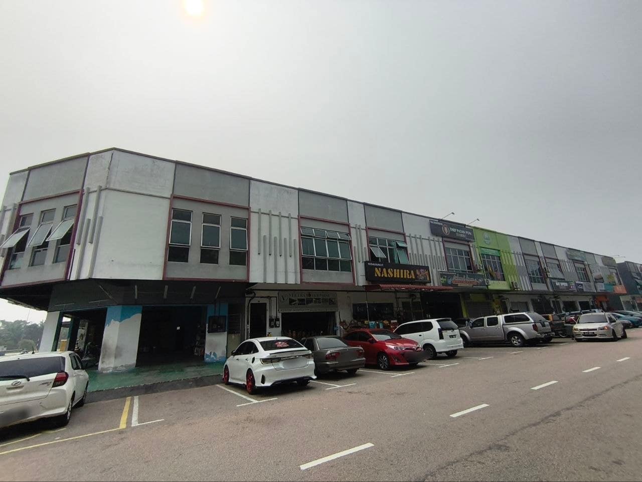 2-Storey Shop Lot Tmn Pulai Mutiara – photo 1