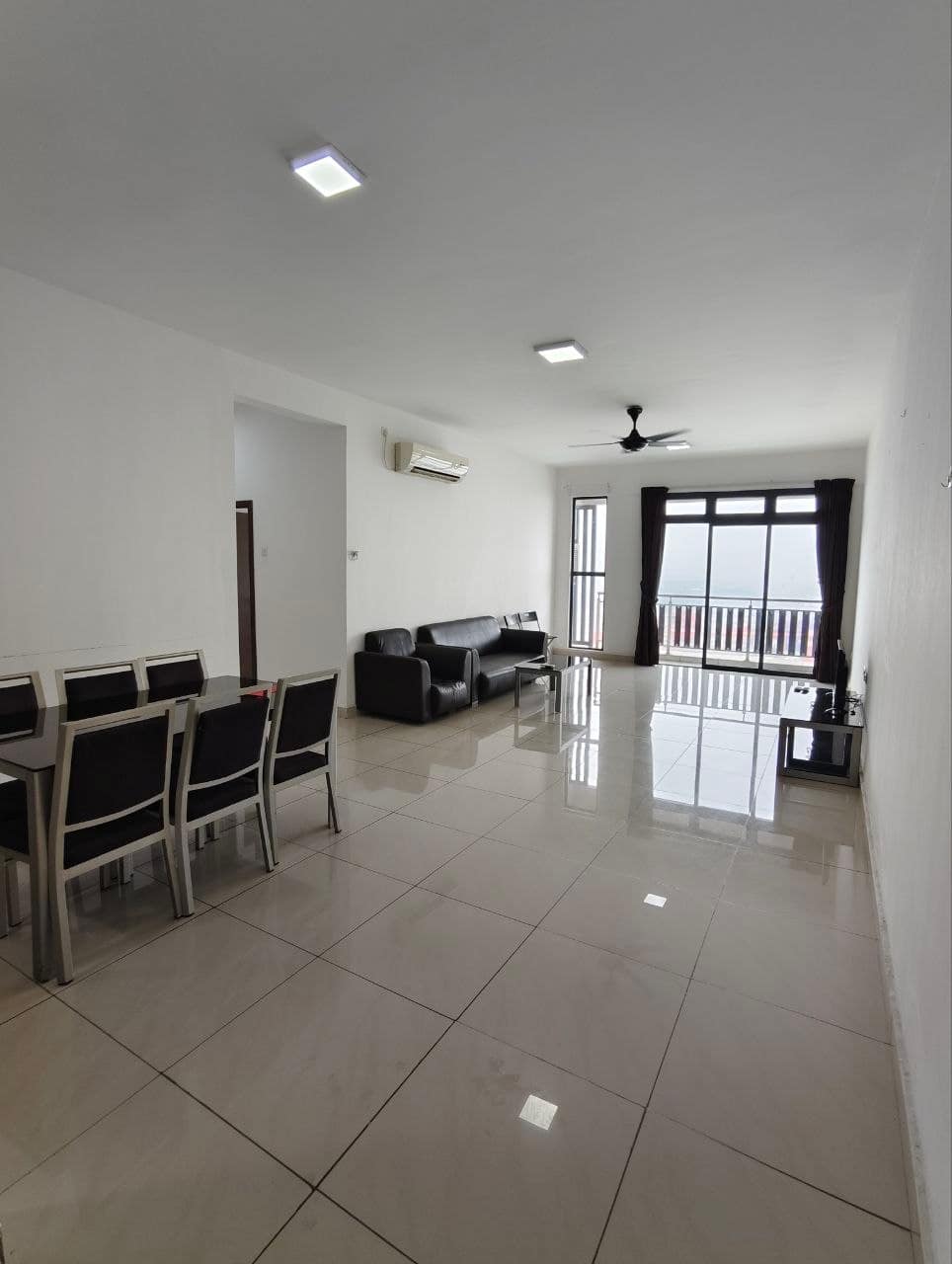 Condo Kempas Indah – photo 1