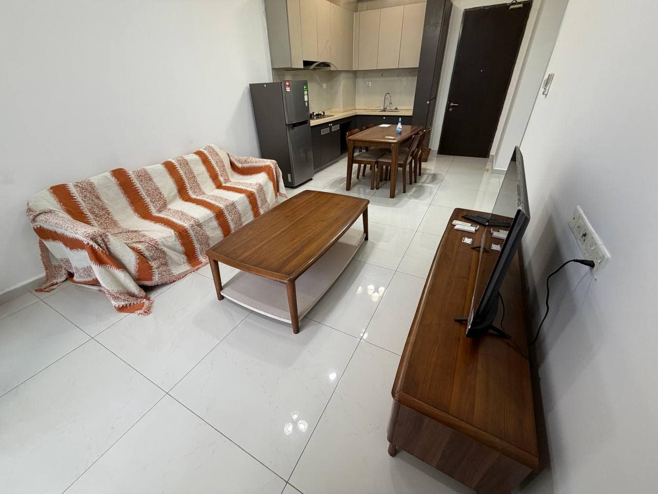 Condo Country Garden Danga Bay – photo 1