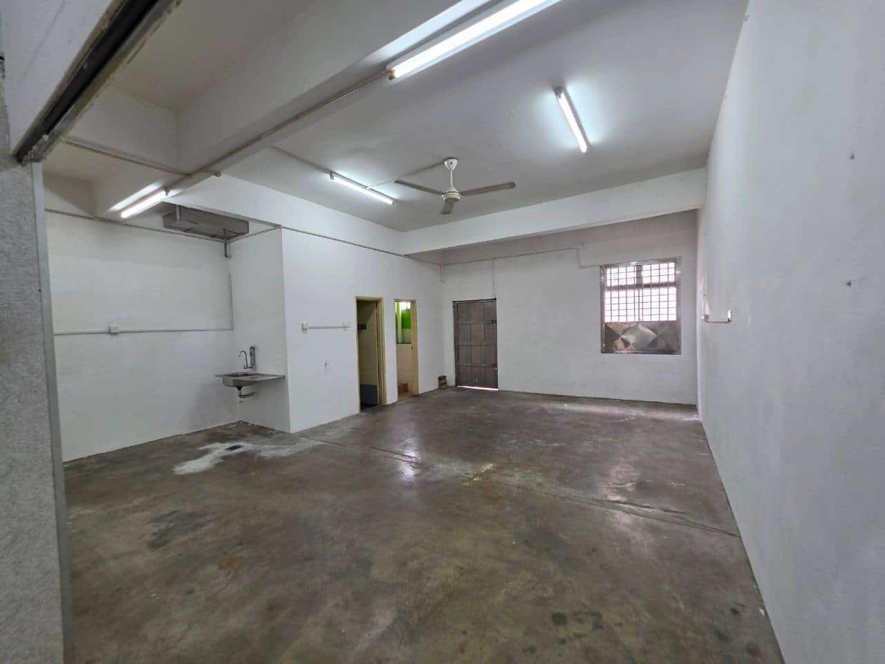 3-Storey Shoplot Austin Perdana