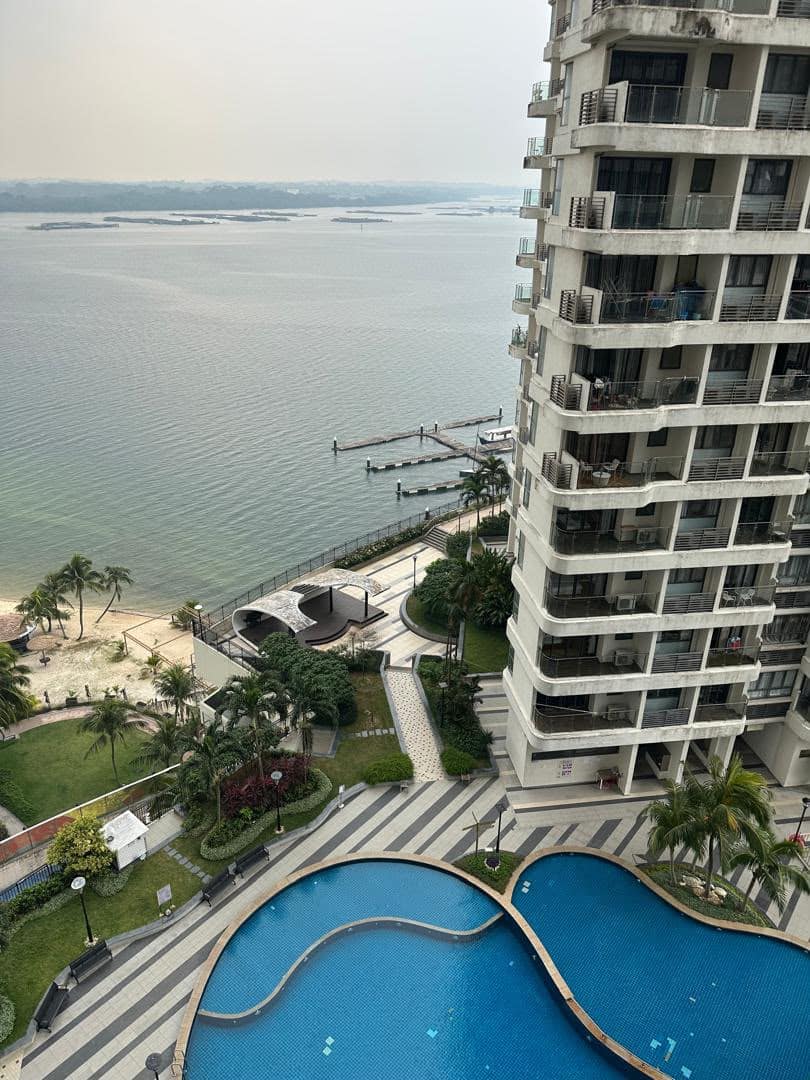 Condominium Royal Strand @ Country Garden Danga Bay – photo 1