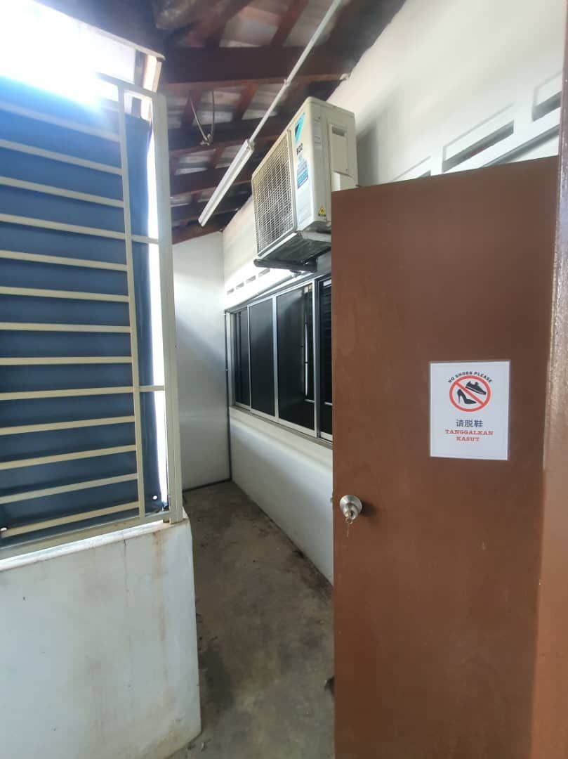 1st Floor Jalan ros merah – photo 1