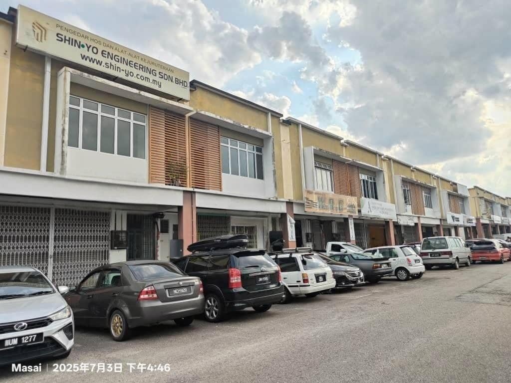 Double Storey Shop Office Taman Sierra Perdana – photo 1