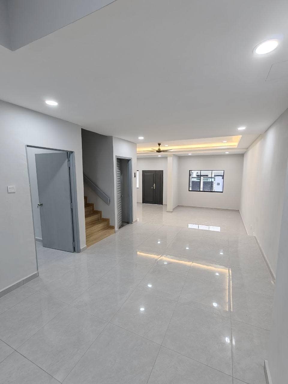 Double Storey Taman Ungku Tun Aminah – photo 1