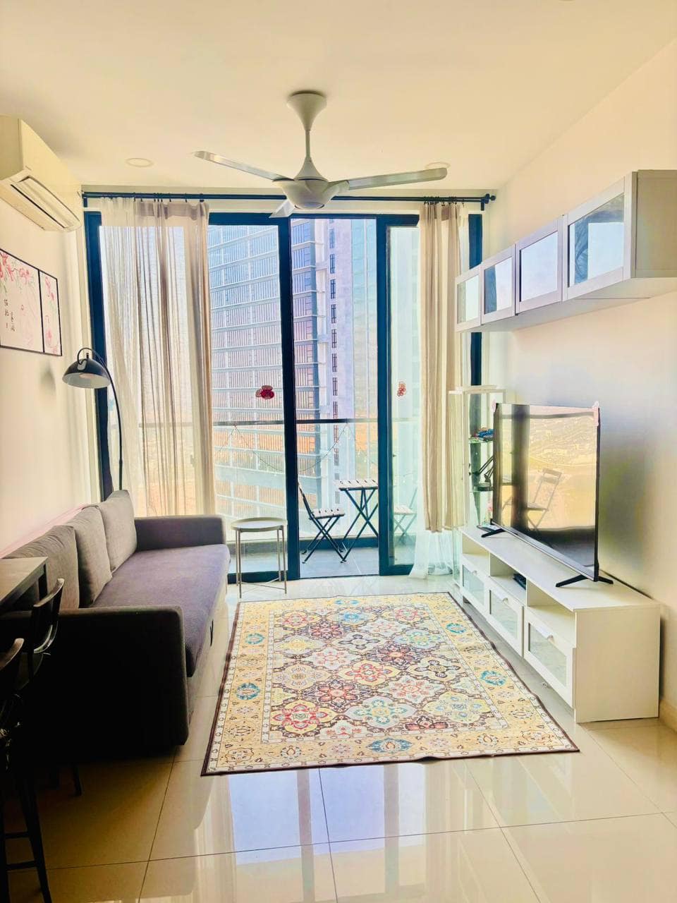 Condo Medini – photo 1
