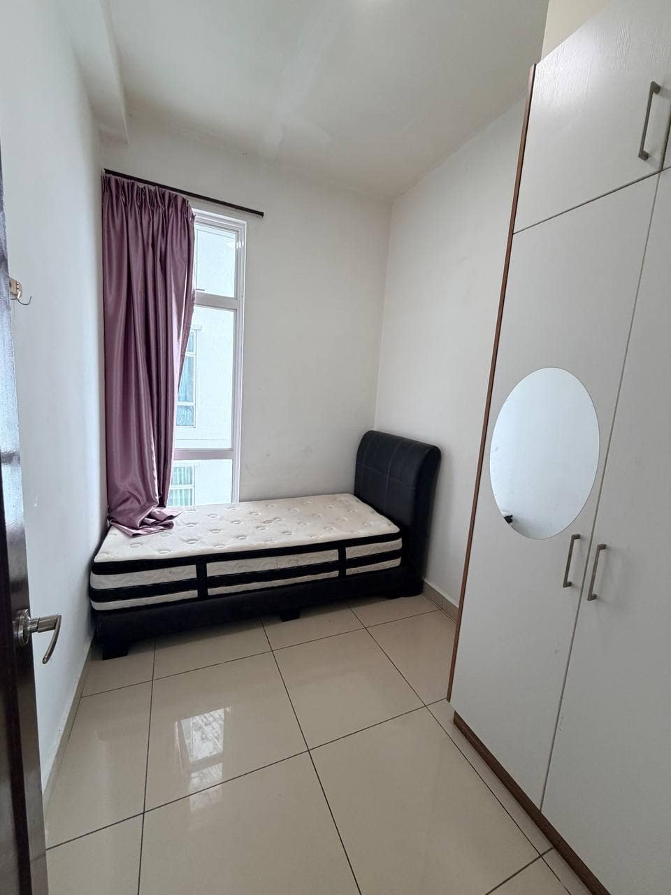 Condo Larkin – photo 1