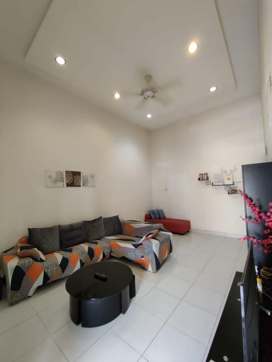 Single Storey Terrace House Taman Impian Senai – photo 1