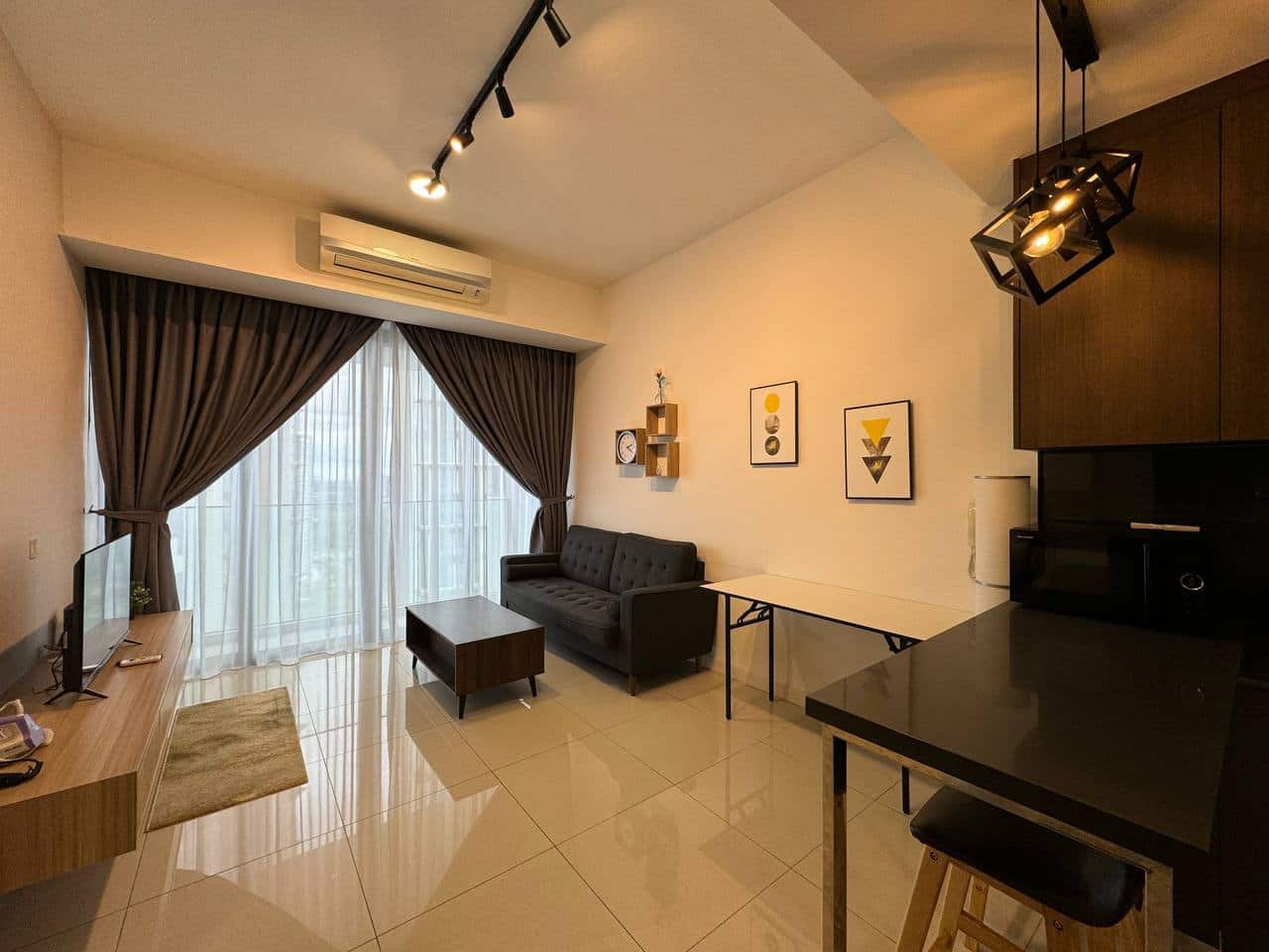 Condo Grand Medini