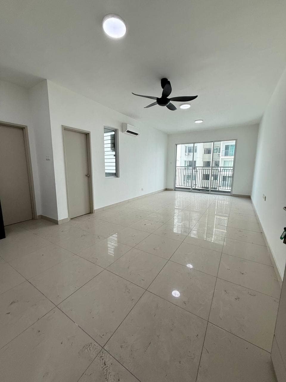 Studio Aliff Avenue – photo 1