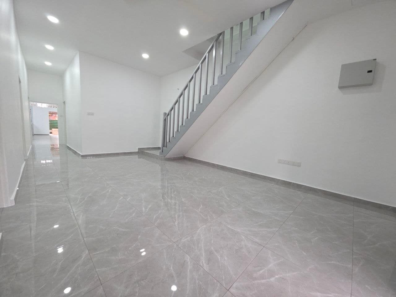 Double Storey Terrace House Pekan Nanas – photo 1