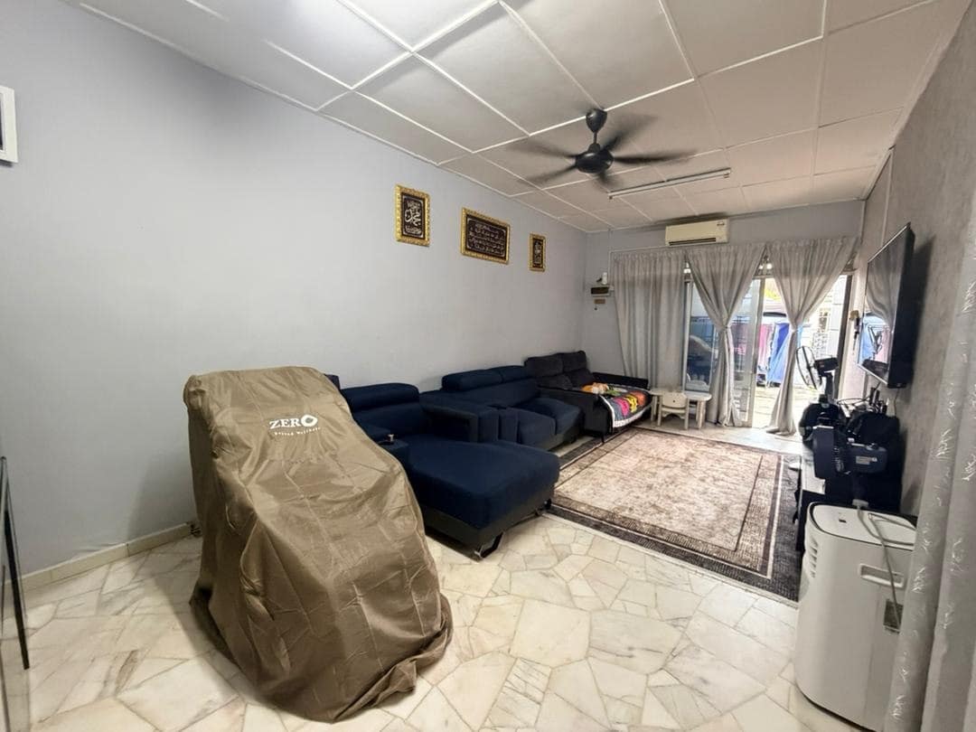 Single storey Terrace Permas Jaya – photo 1