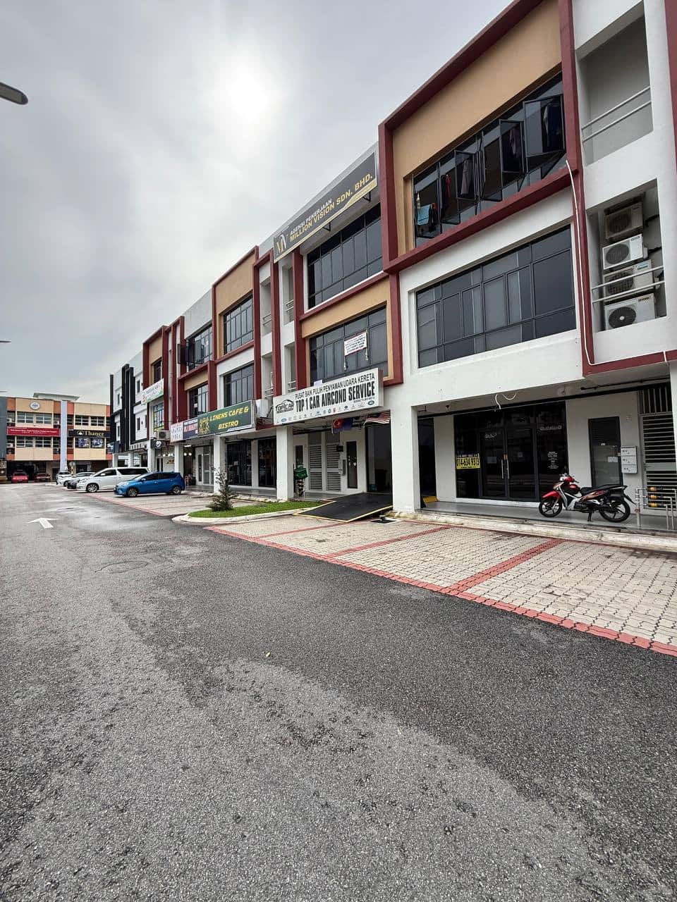 3-Storey Shoplot Bandar Permas Jaya
