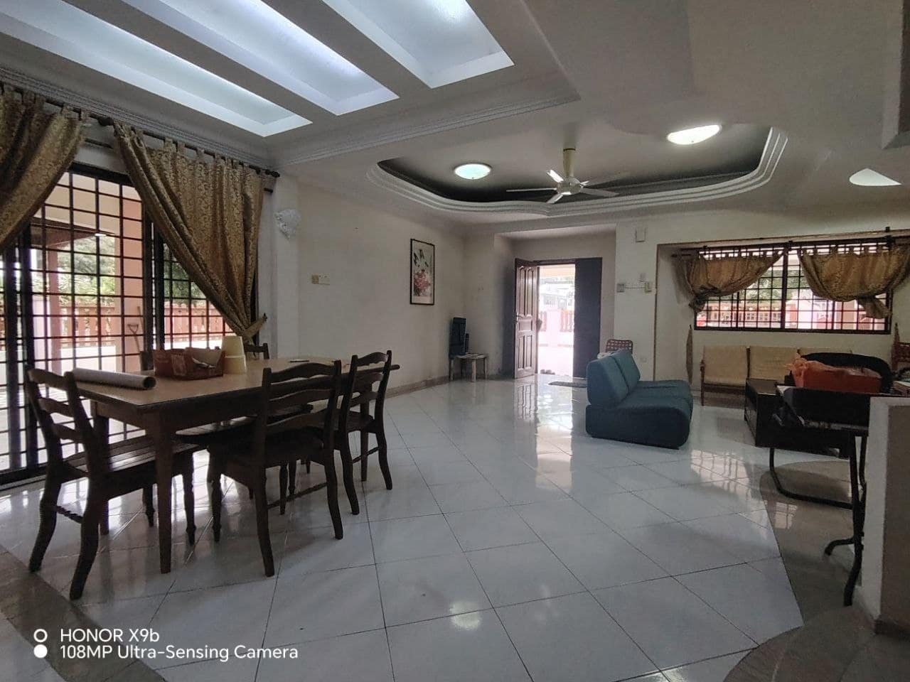 2.5-Storey Corner House Permas Jaya – photo 1