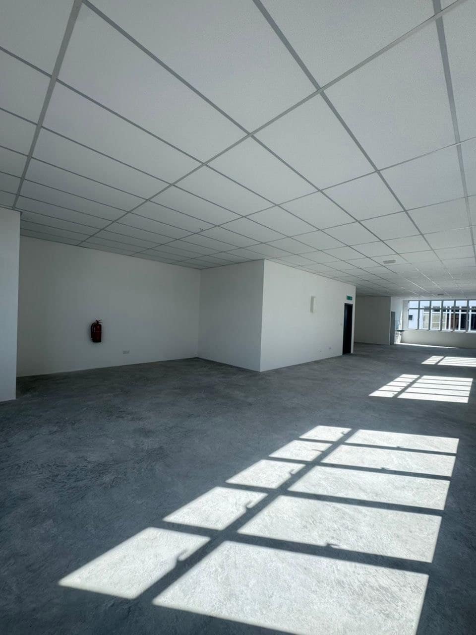 3-Storey End Lot Kulai – photo 1