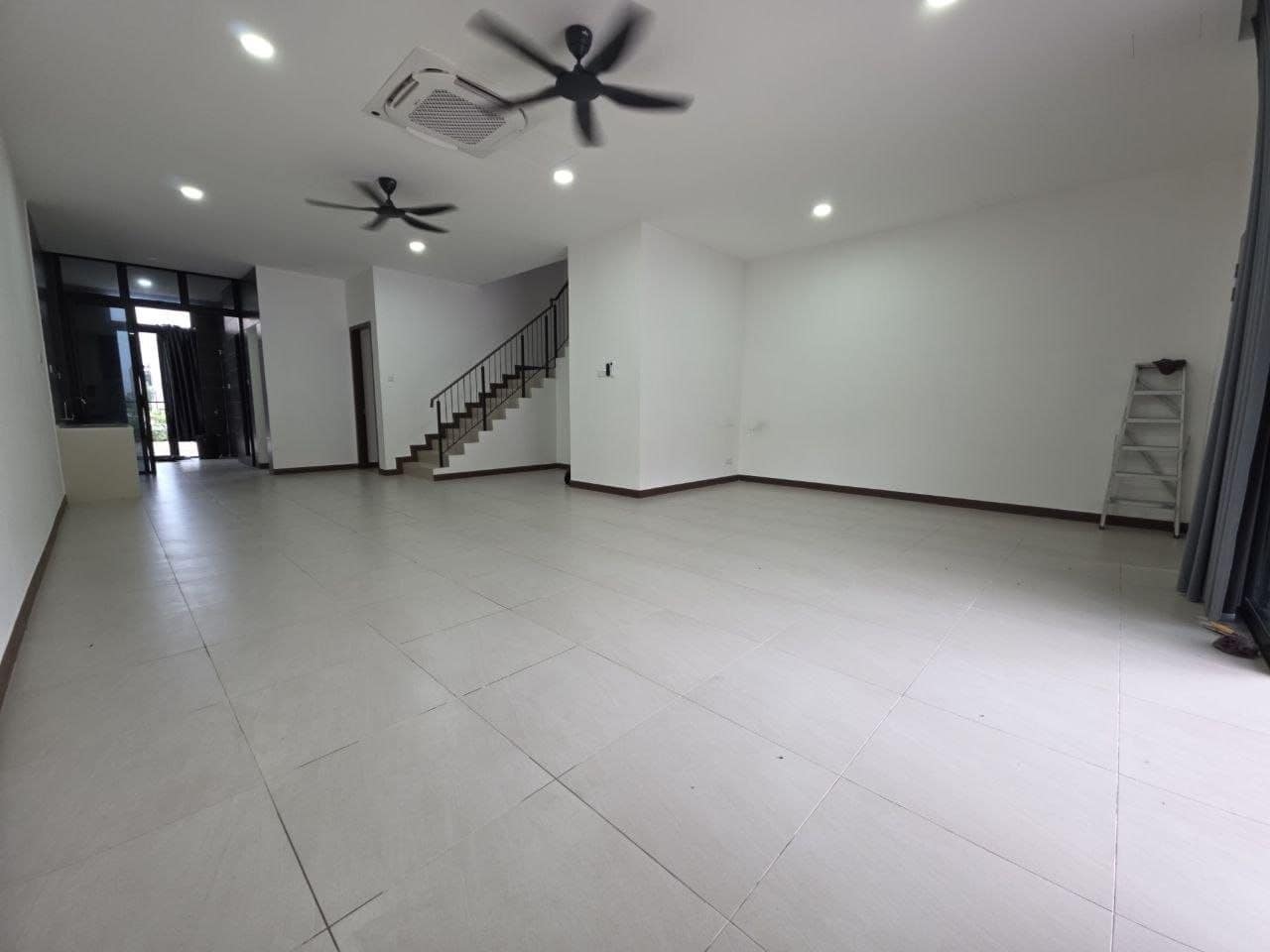 2-Storey Superlink House Aurora Sentral – photo 1