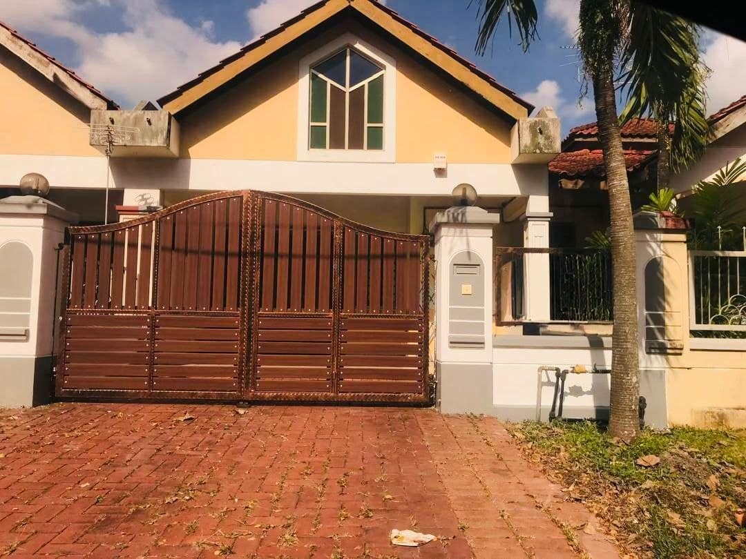 Condominium Kempas – photo 1