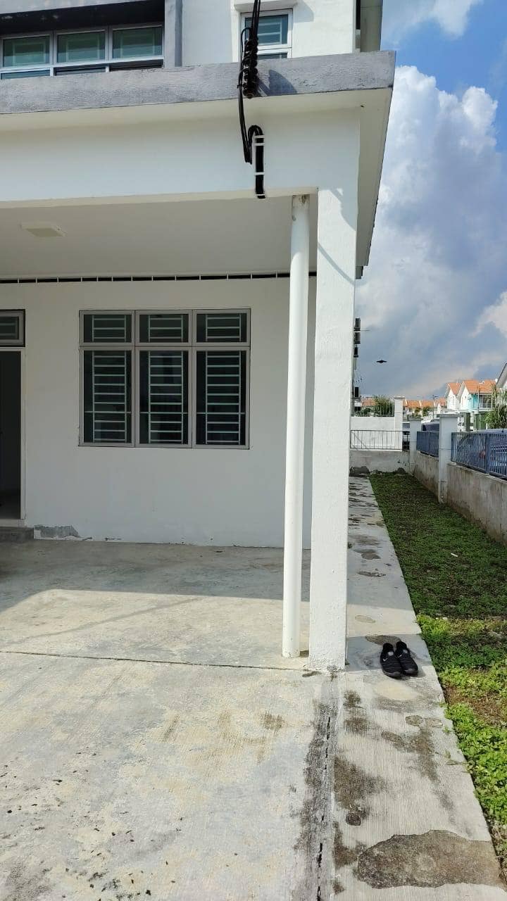 2.5-Storey End Lot Taman Pulai Mutiara 2 – photo 1