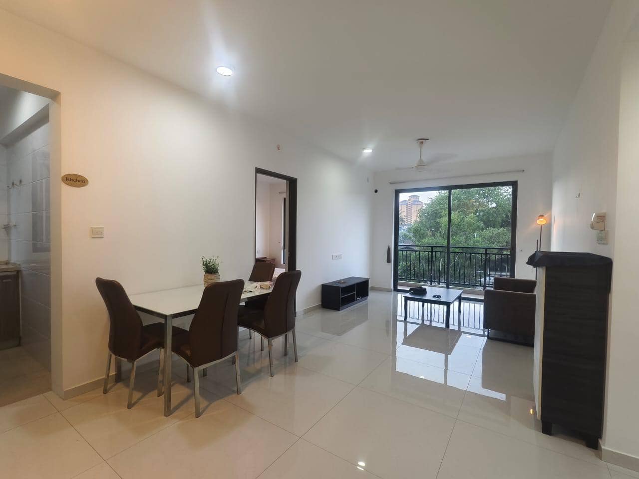 Condominium Country Garden Central Park – photo 1